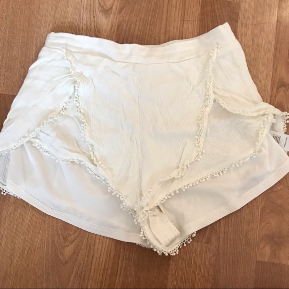 Lush Pants - Lush White Shorts